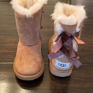 Girls ugg Bailey bow size 10
